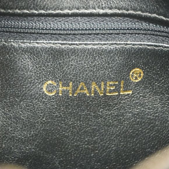 Chanel Chain Shoulder Patent Leather Black Gold Metal Fittings - Picture 5 of 9